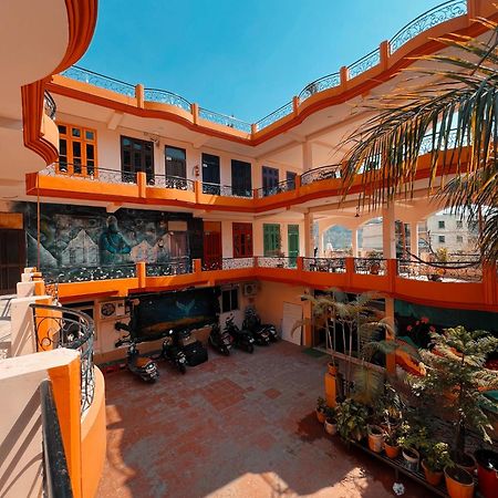 Live Free Hostel Rishīkesh Exterior foto